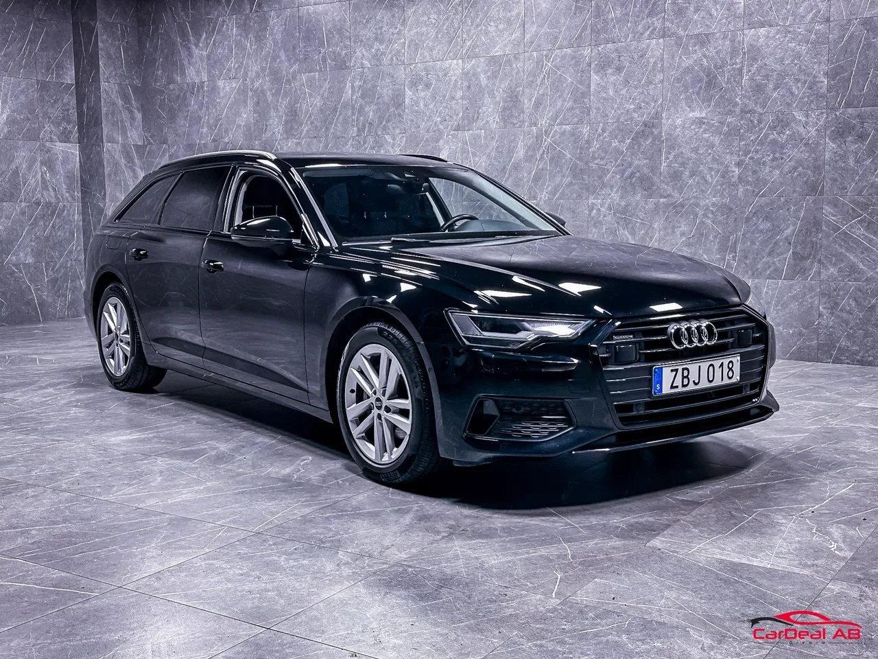 Vehicle image 8