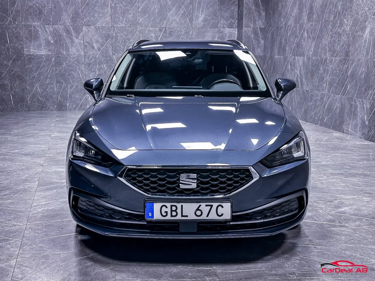Vehicle image 7