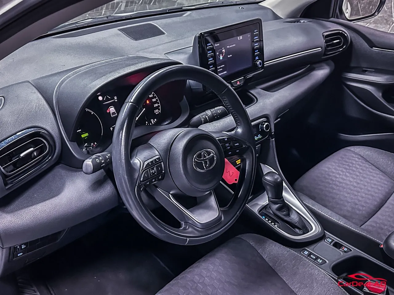 Vehicle image 15