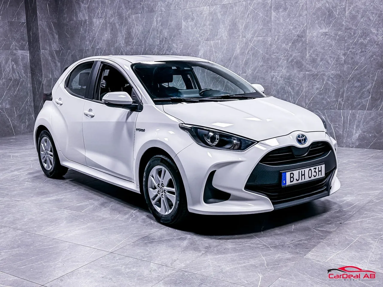 Vehicle image 8