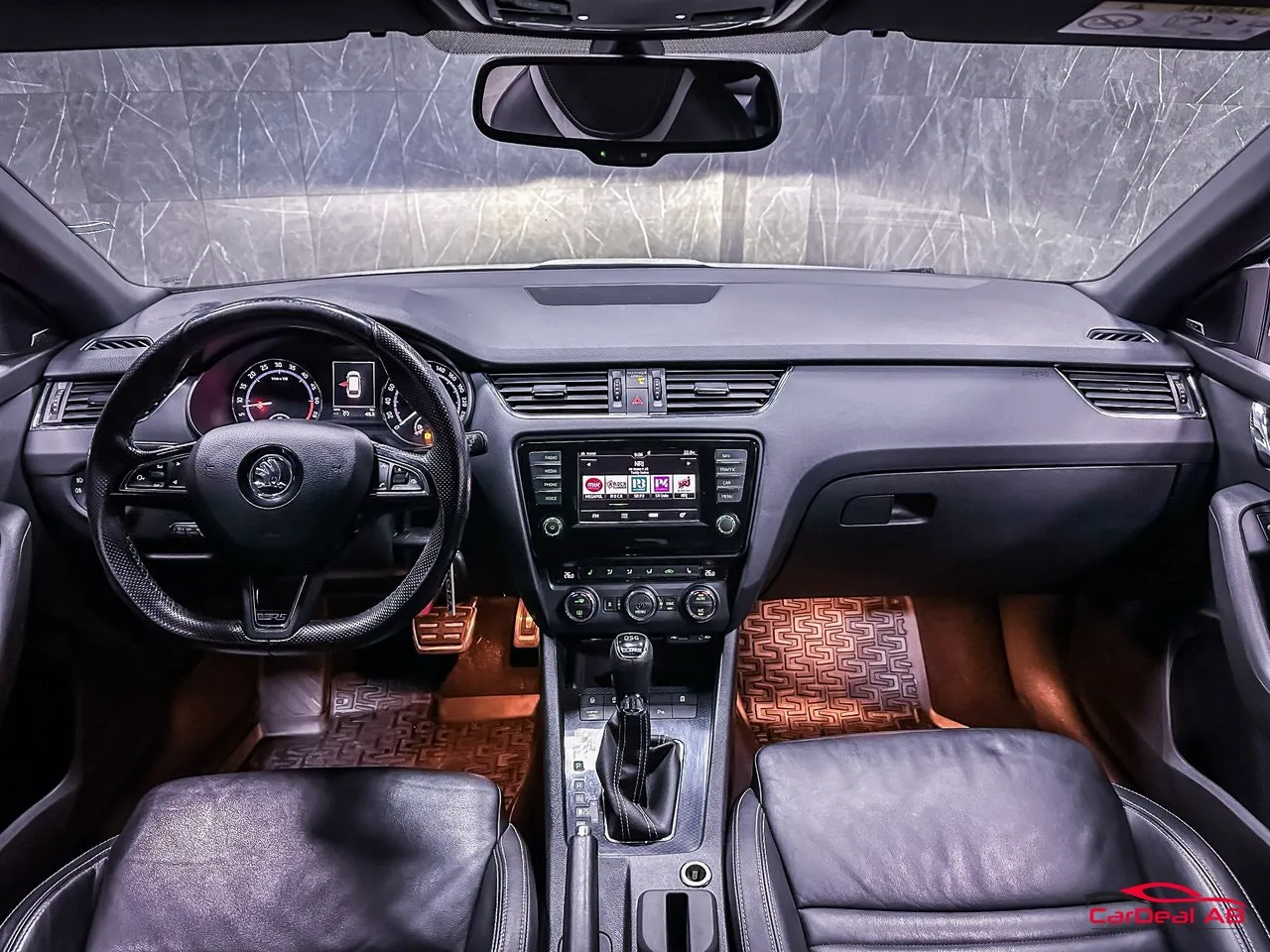 Vehicle image 12