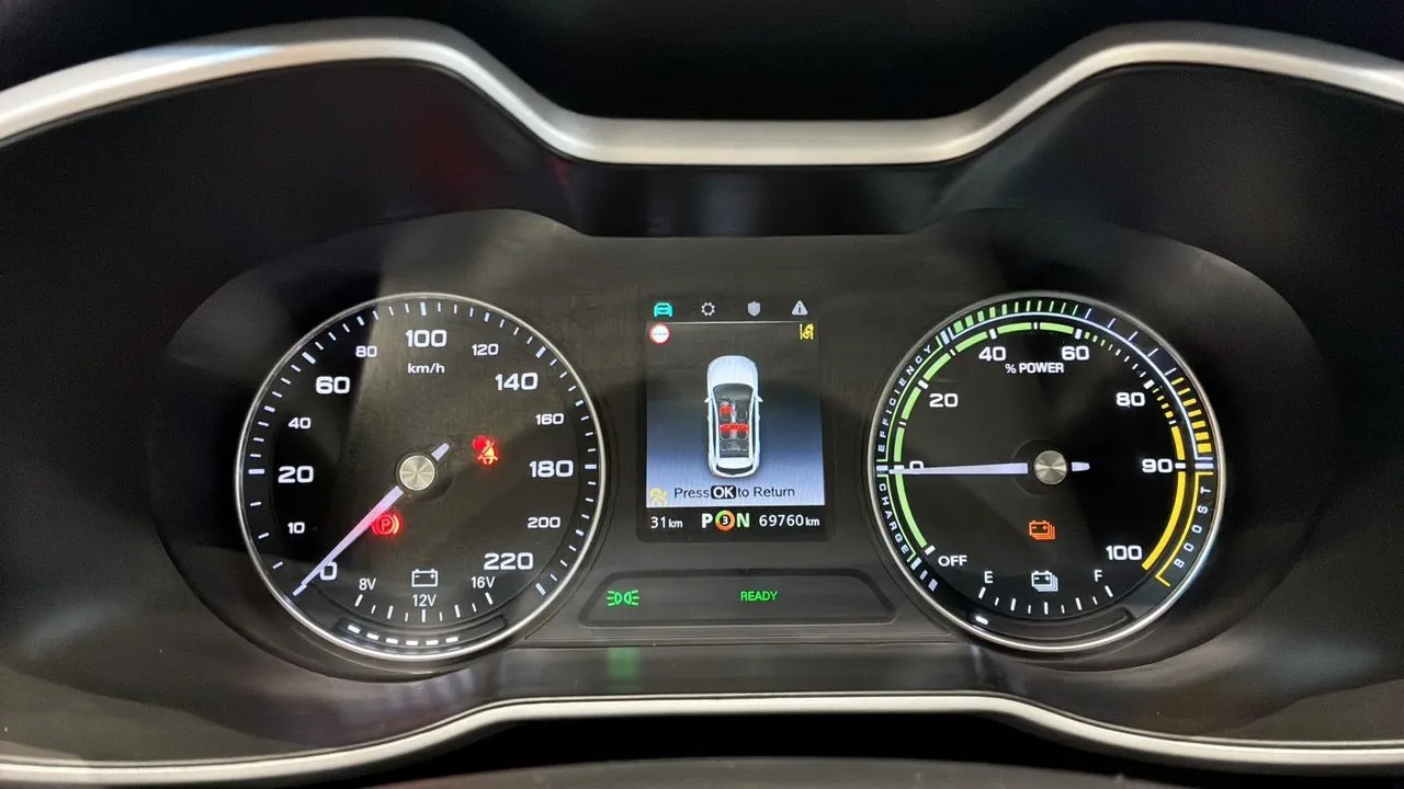 Vehicle image 20
