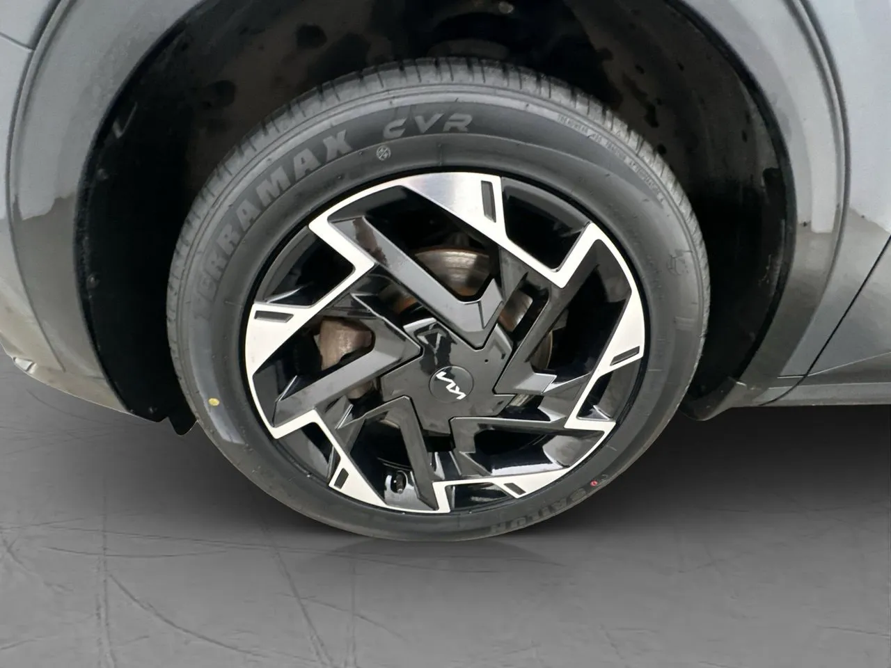 Vehicle image 30