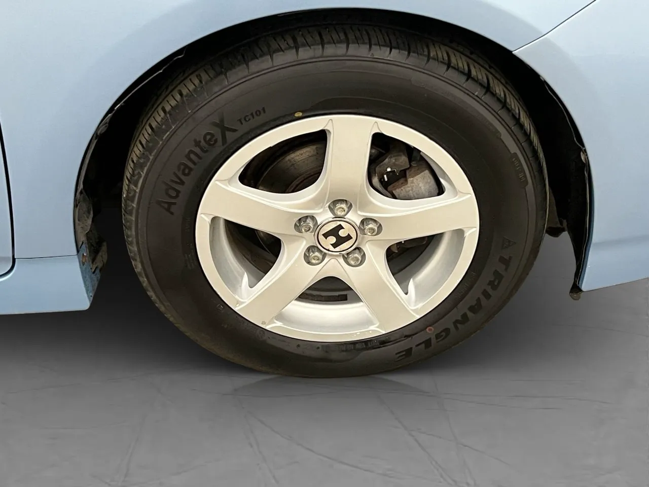 Vehicle image 23