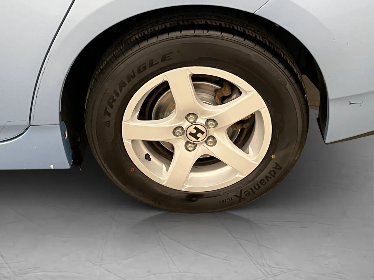 Vehicle image 21