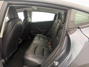 Tesla Model 3 bild 28