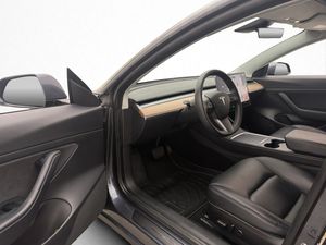 Tesla Model 3 bild 10