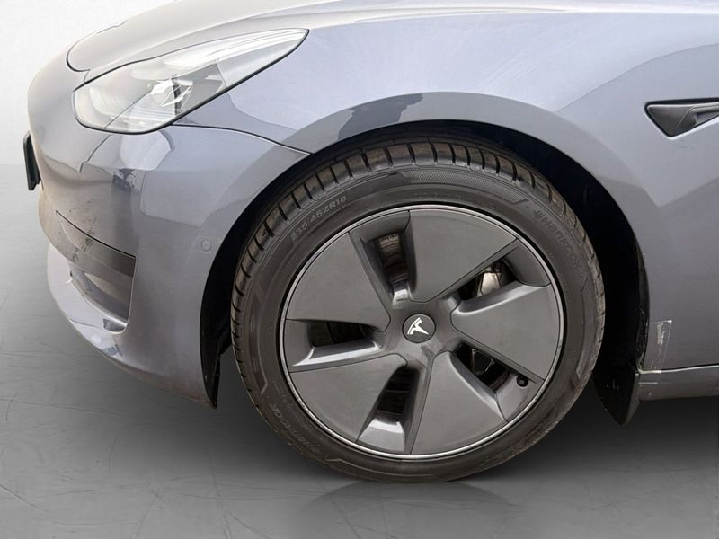 Tesla Model 3 bild 30