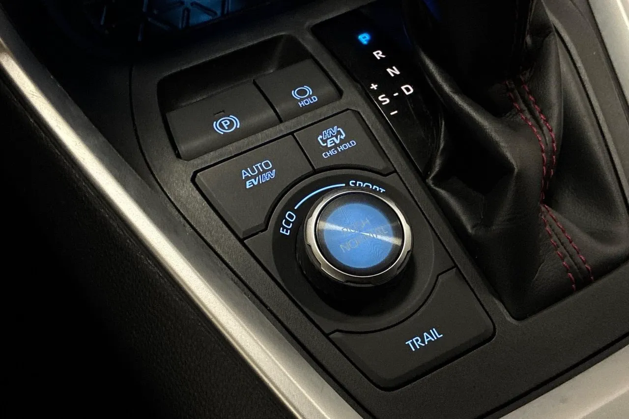 Vehicle image 21