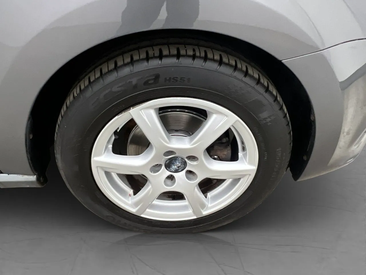 Vehicle image 22