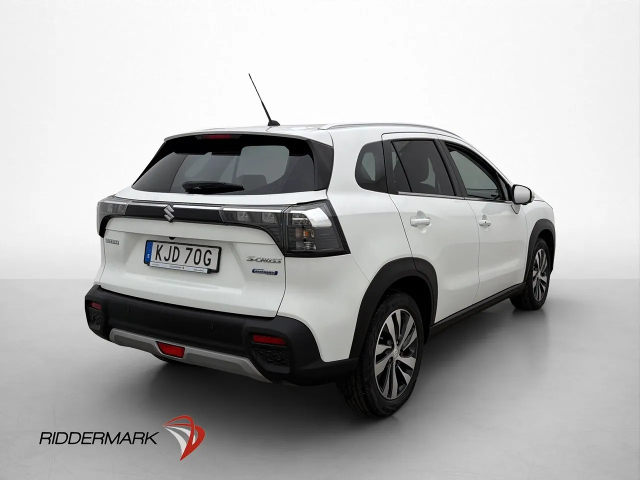Vehicle image 7
