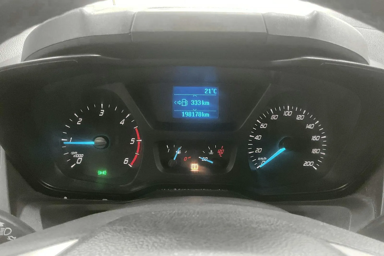 Vehicle image 9