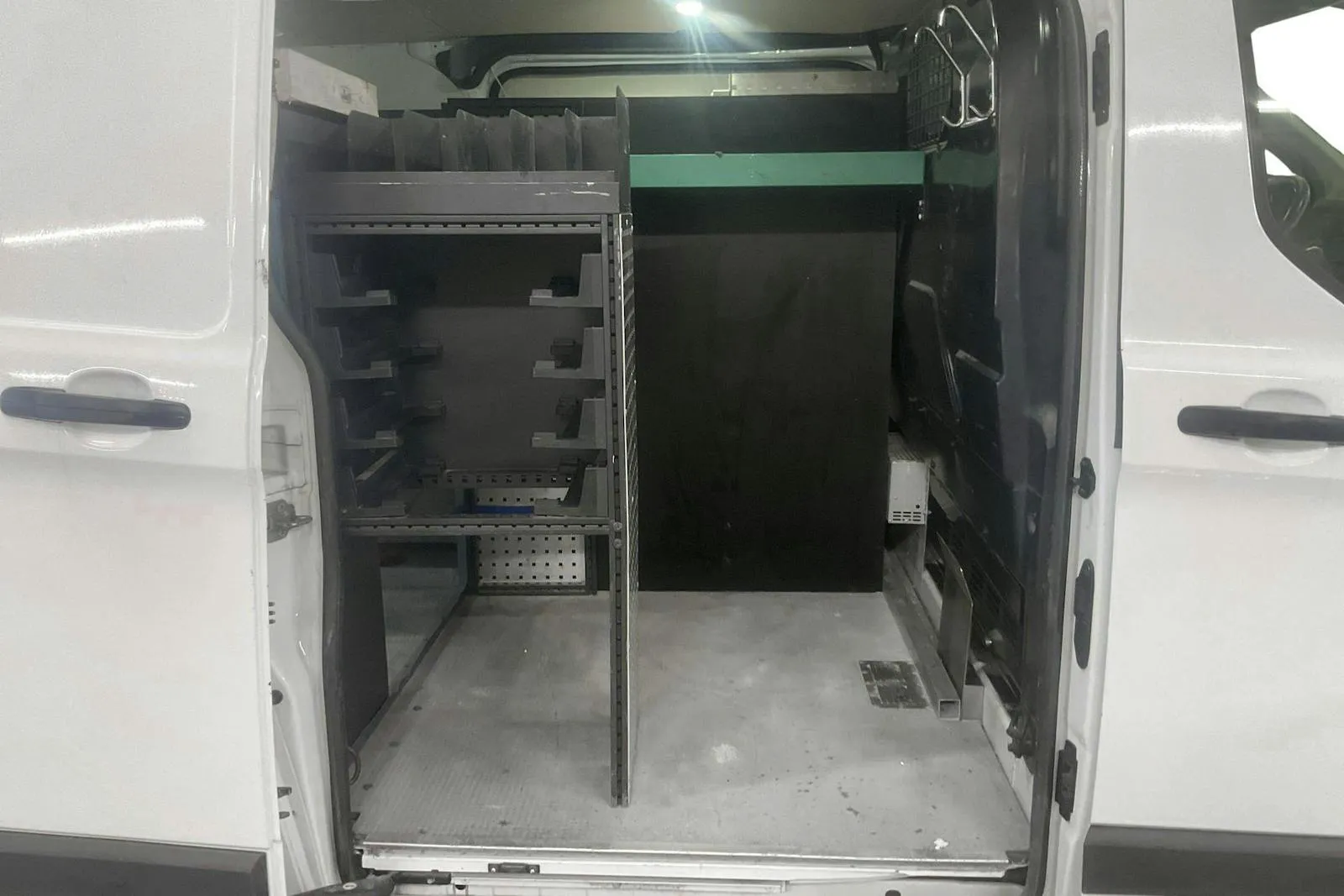 Vehicle image 7