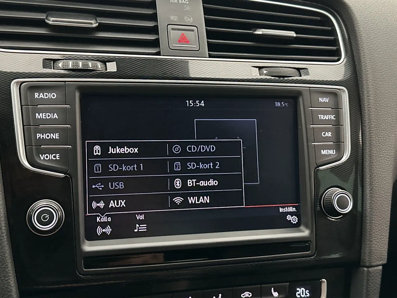 Vehicle image 18