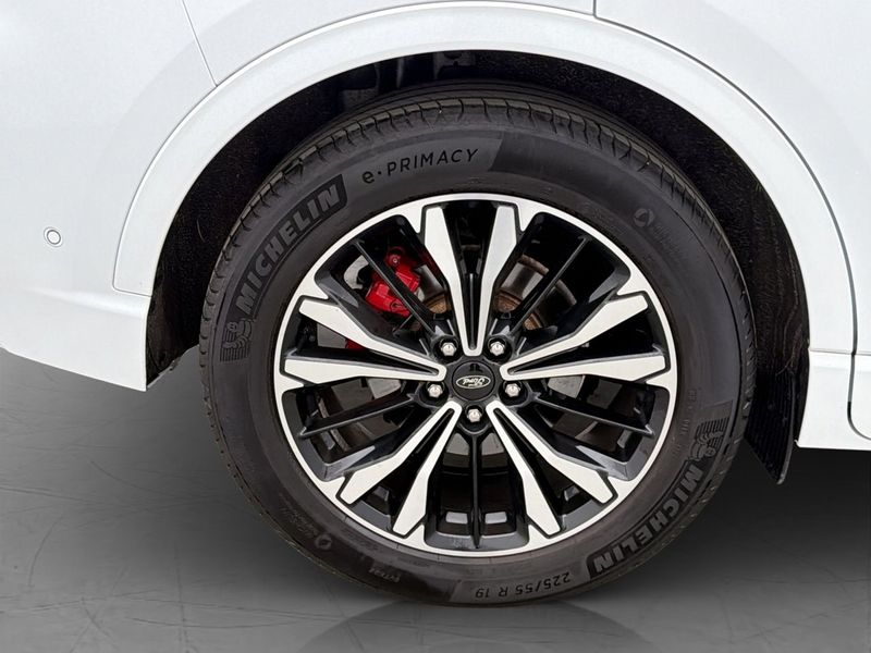 Ford Kuga bild 37