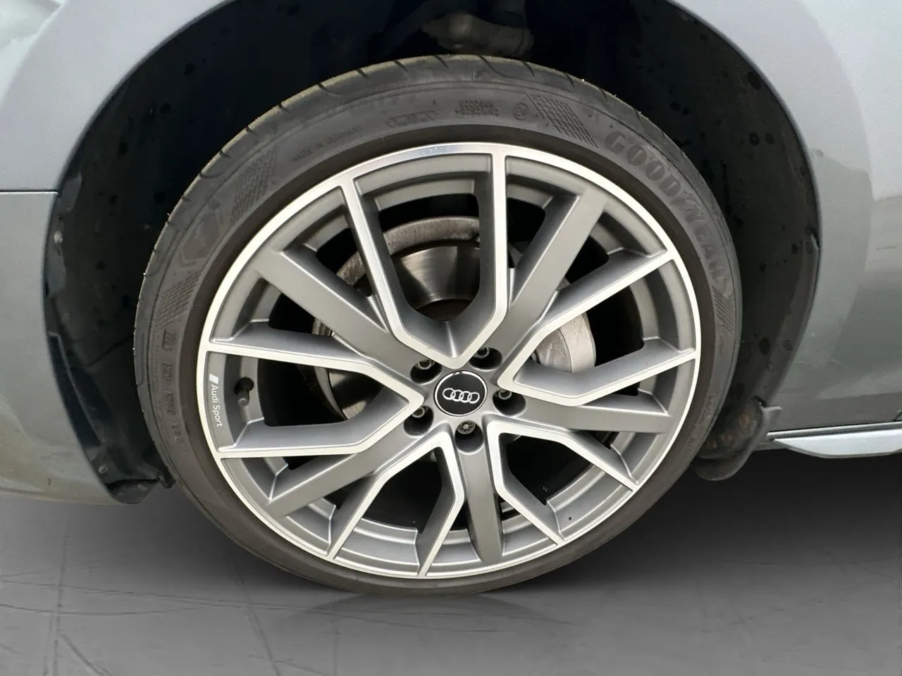 Vehicle image 36