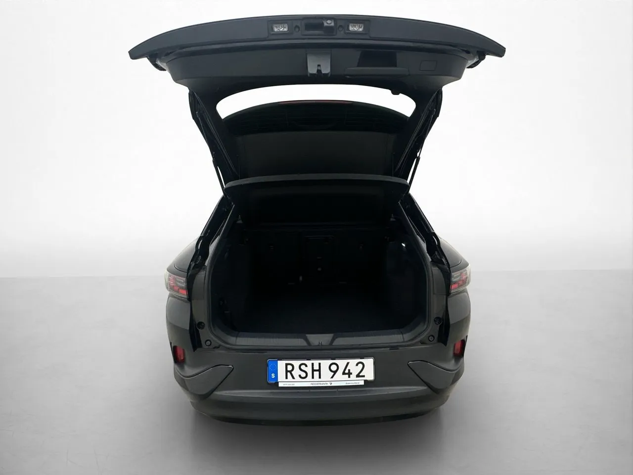 Vehicle image 27