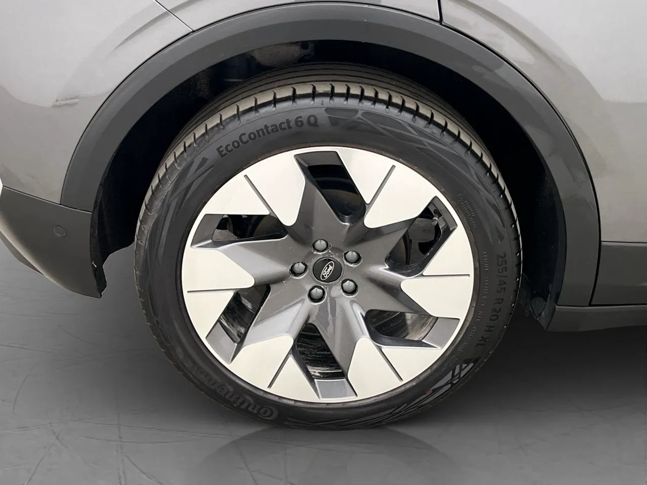Vehicle image 36