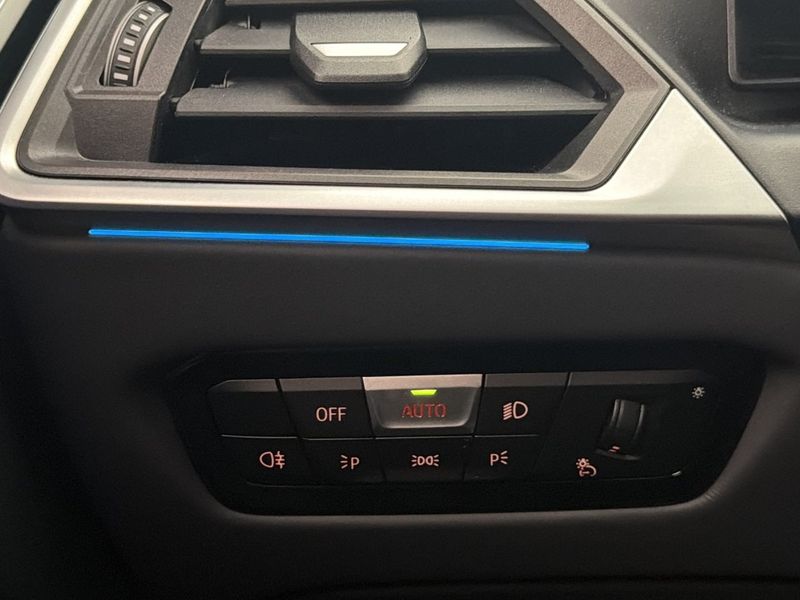 BMW i4 bild 19