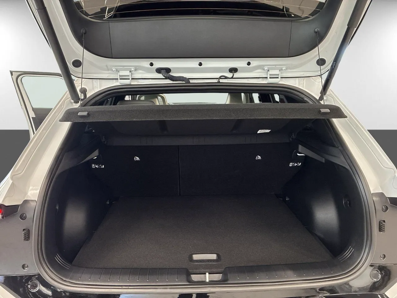 Vehicle image 31