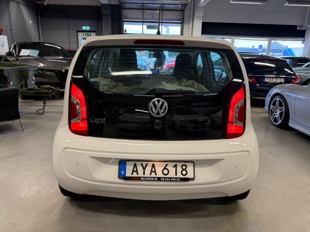 Vehicle image 7