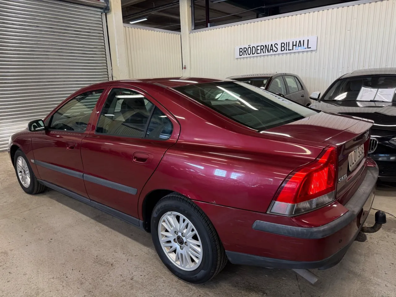 Vehicle image 3