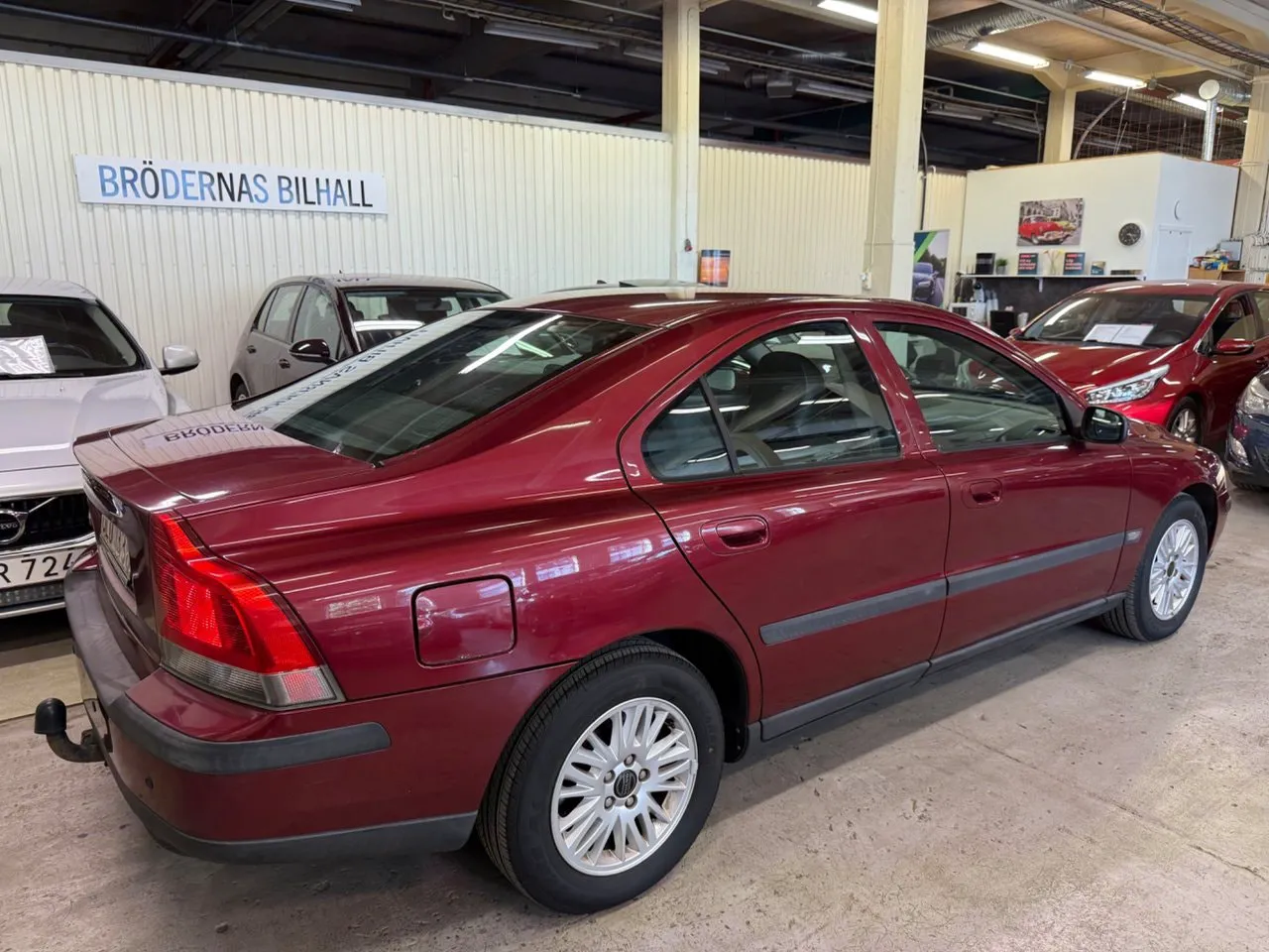 Vehicle image 1