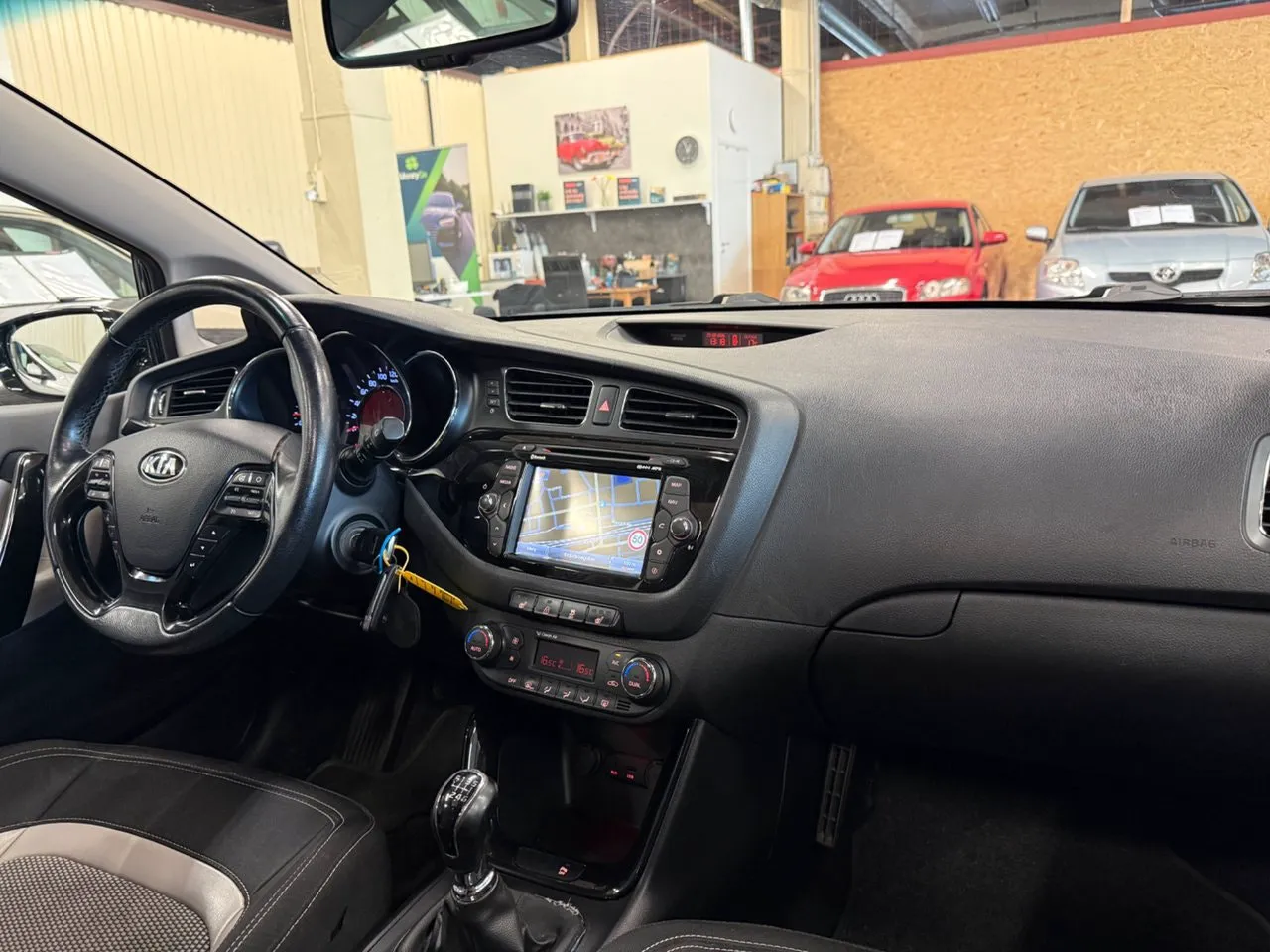 Vehicle image 11