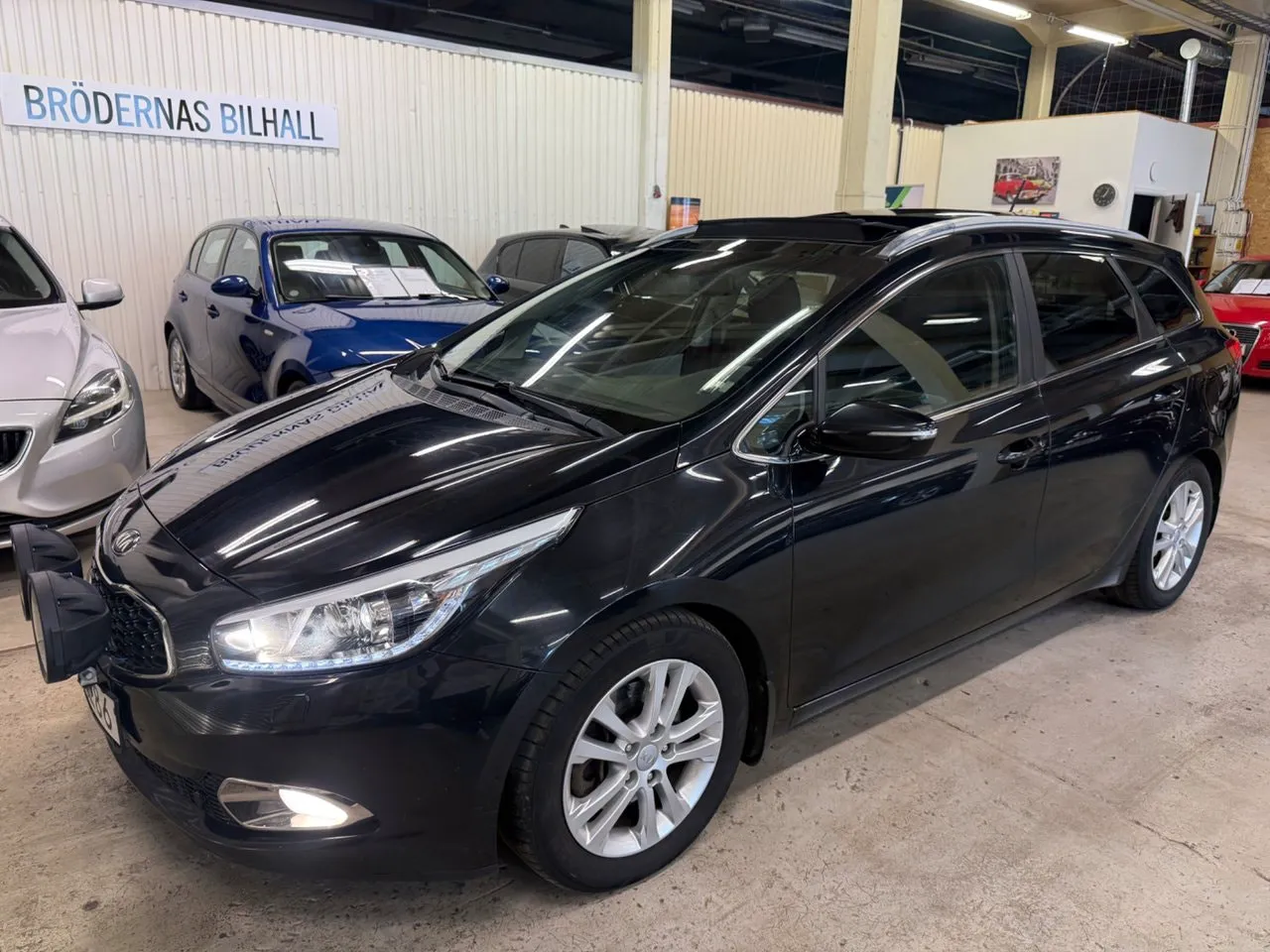 Vehicle image 2