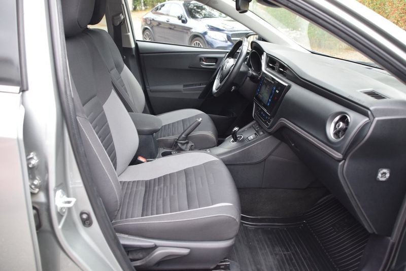 Toyota Auris bild 9