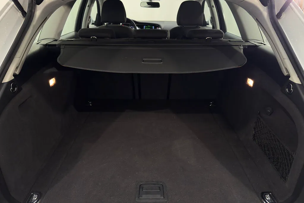 Vehicle image 18