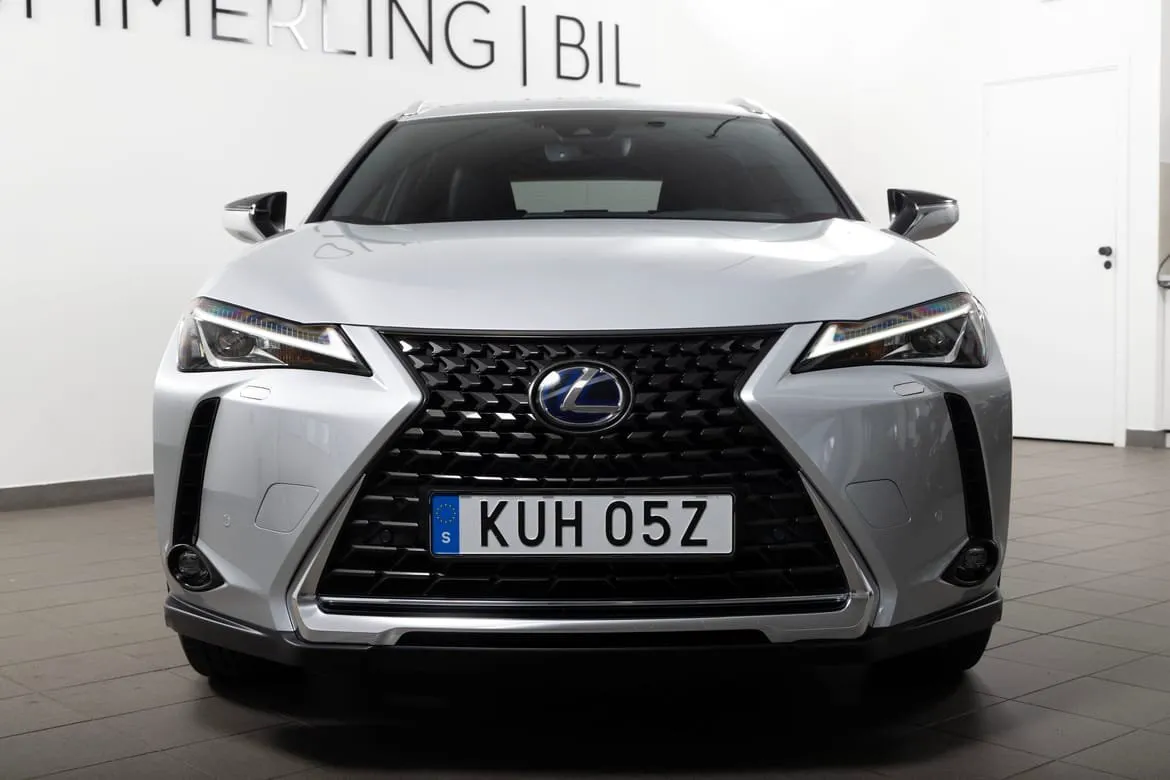 Vehicle image 7