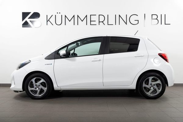 Toyota Yaris Hybrid e-CVT Backkamera Farthållare - 2015