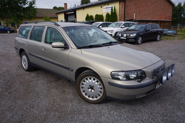 Volvo V70 2.5T AWD AUT/ Drag/ M-värmare/ Nybes - 2004