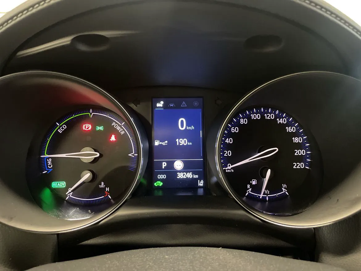 Vehicle image 13