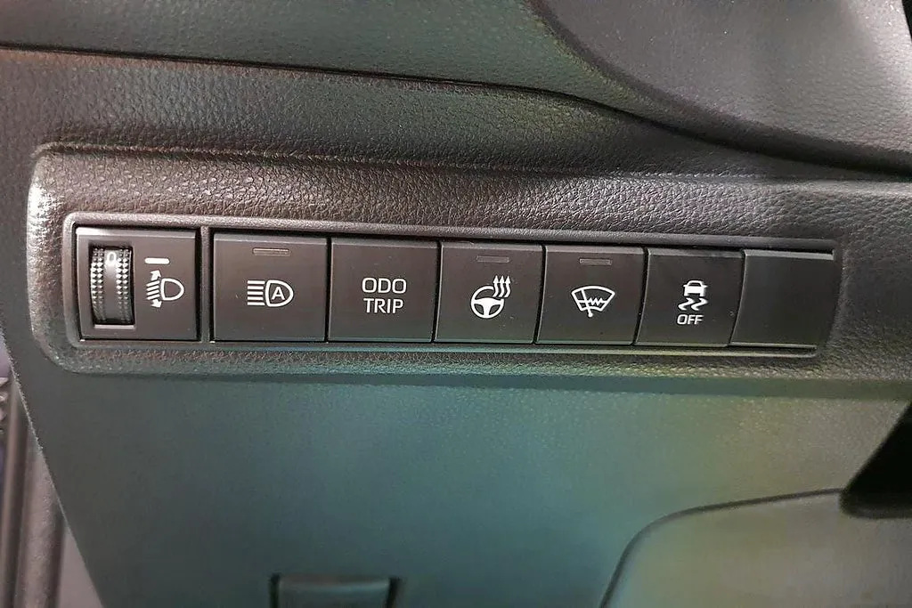 Vehicle image 21