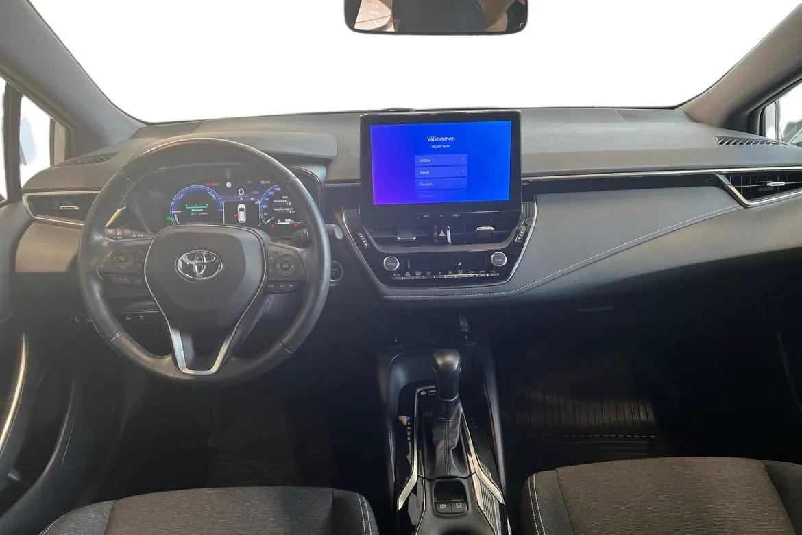 Vehicle image 8