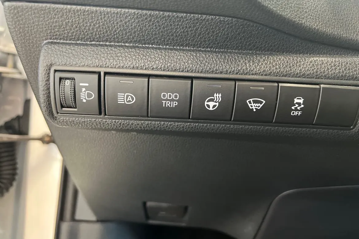 Vehicle image 21
