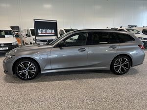 BMW 330 bild 9