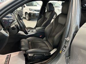 BMW 330 bild 14