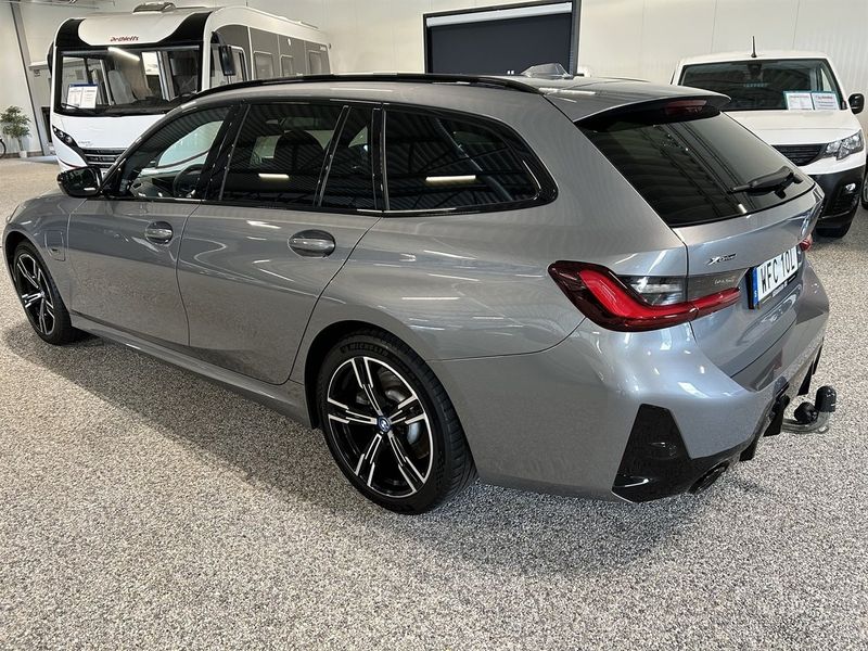 BMW 330 bild 2