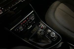 BMW 218 bild 22
