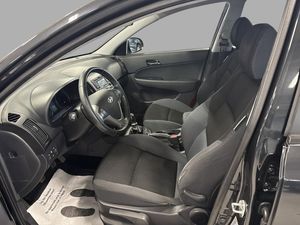 Hyundai i30 bild 8