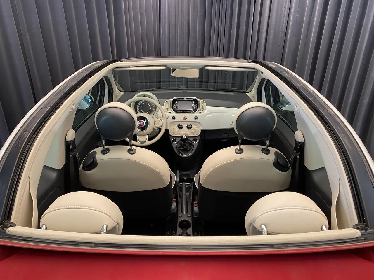 Vehicle image 19