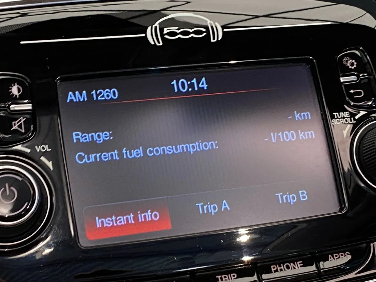Vehicle image 14