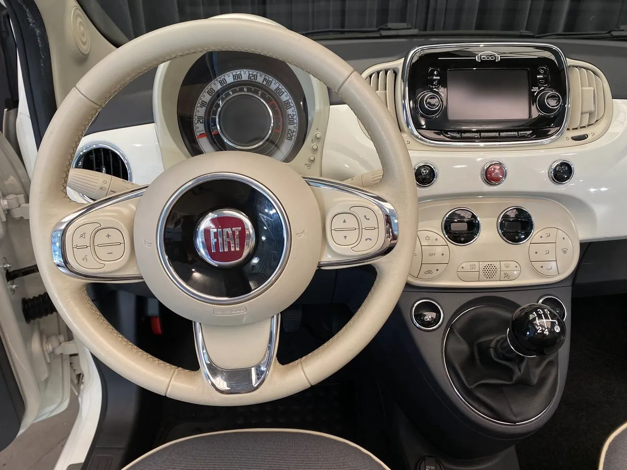 Vehicle image 30