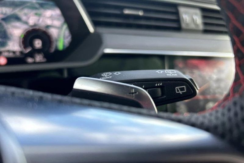 Audi SQ8 bild 13