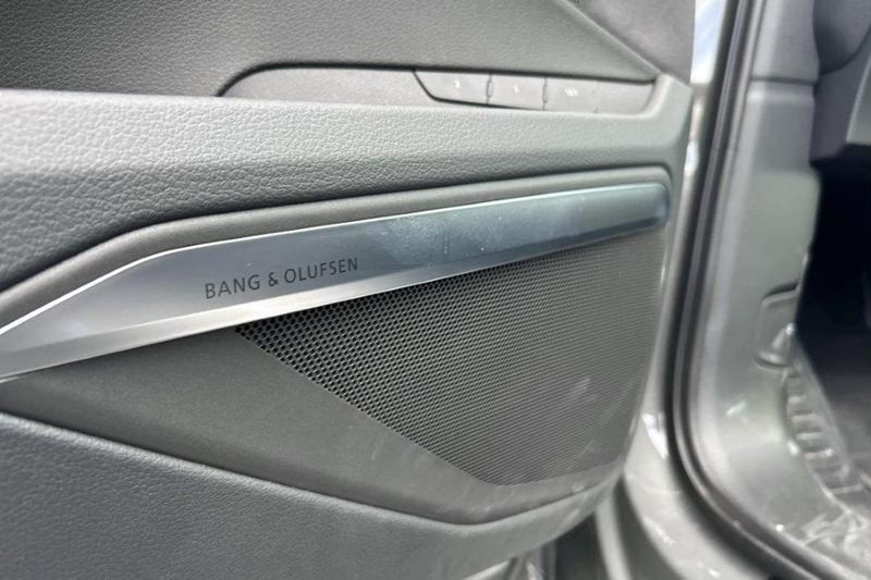 Audi SQ8 bild 17