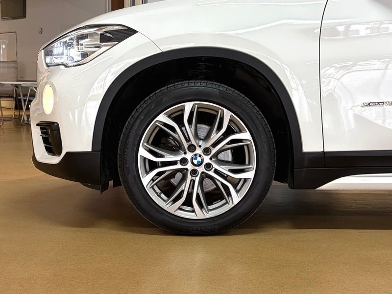 BMW X1 bild 6