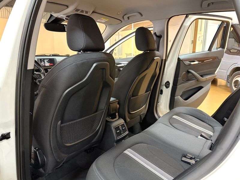 BMW X1 bild 10